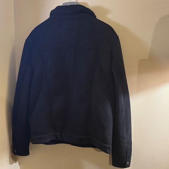 Levi's Black Sherpa-Lined Jacket - Picture 5 of 5